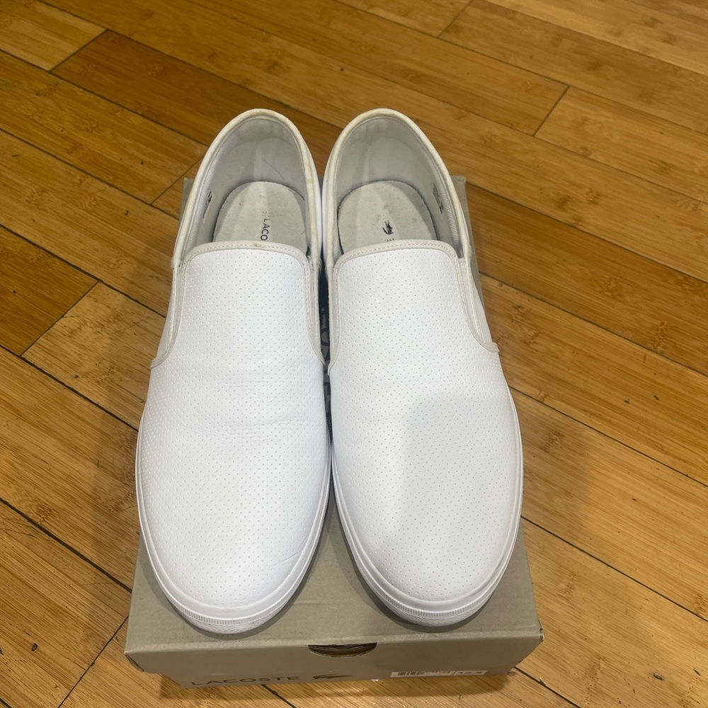 Lacoste Men’s size 12.5 with box
